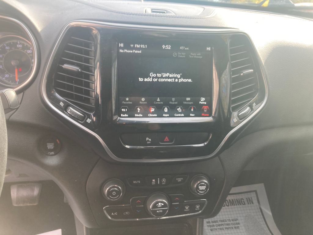 Used 2019 Jeep Cherokee Limited image 22