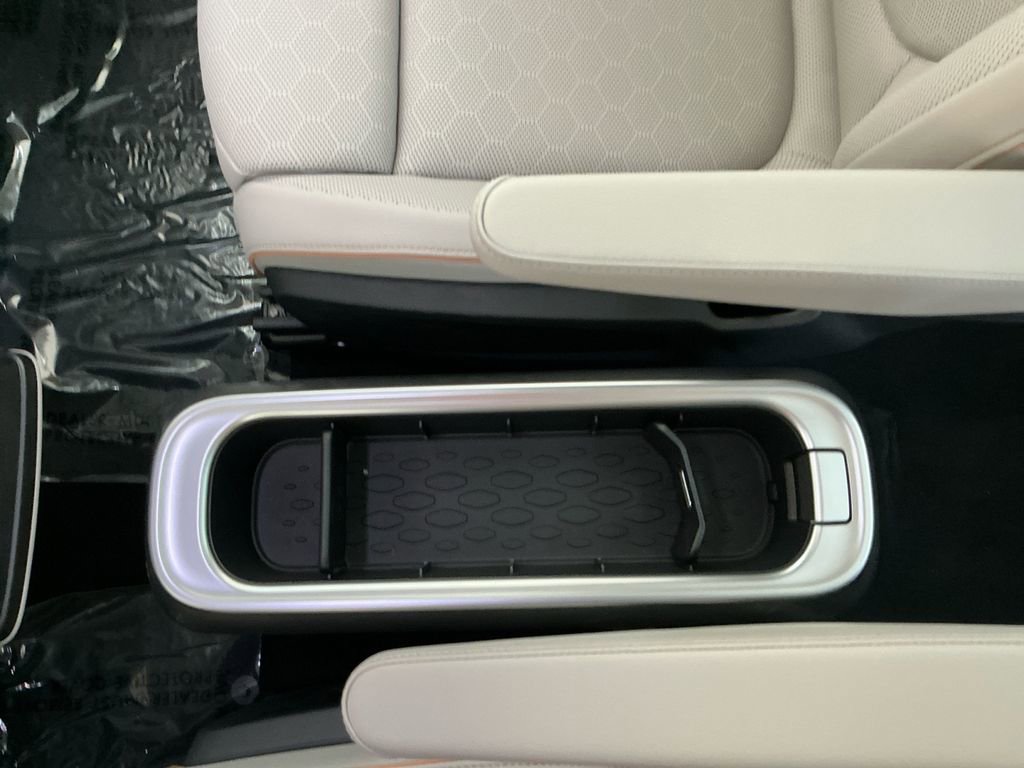 New 2025 Volkswagen ID. Buzz 1st Edition image 19