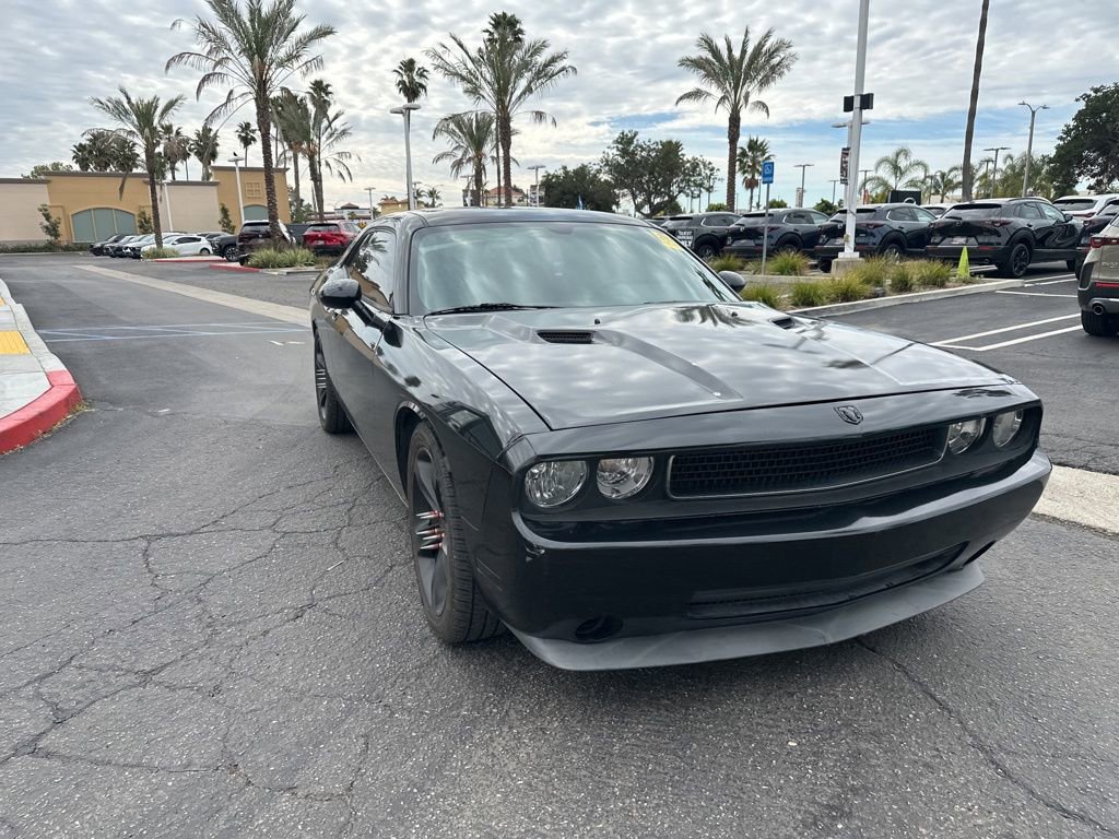 Used 2010 Dodge Challenger SE RWD image 26