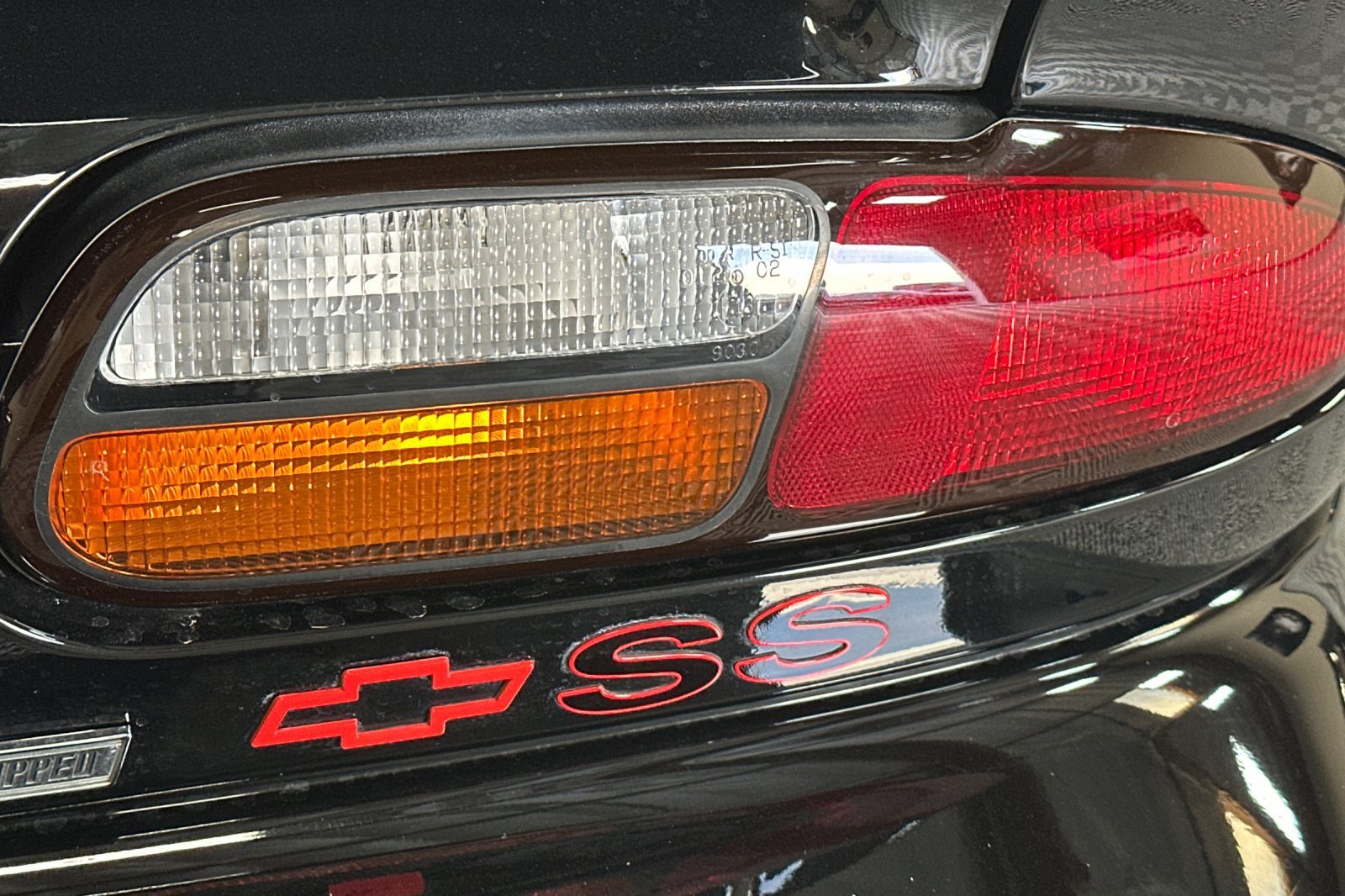 Used 2002 Chevrolet Camaro Z28 w/ SS Performance/Appearance Pkg RWD image 43