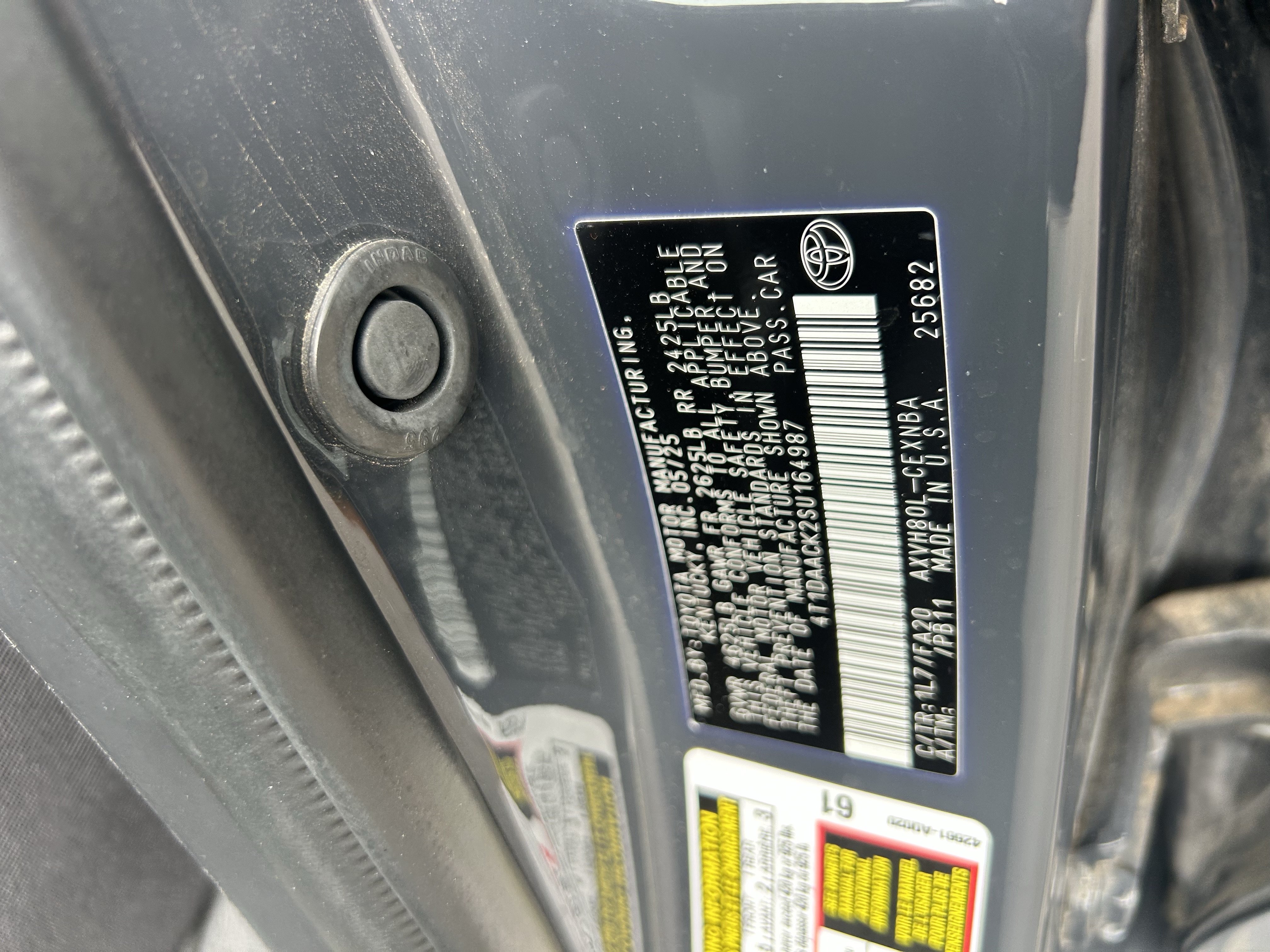 Used 2025 Toyota Camry LE FWD image 32