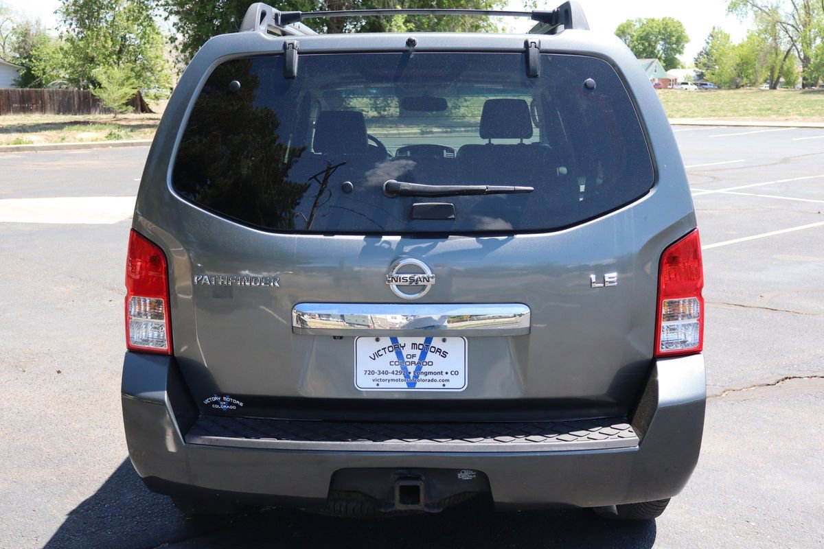 Used 2008 Nissan Pathfinder LE w/ Navigation Pkg AWD/4WD image 6