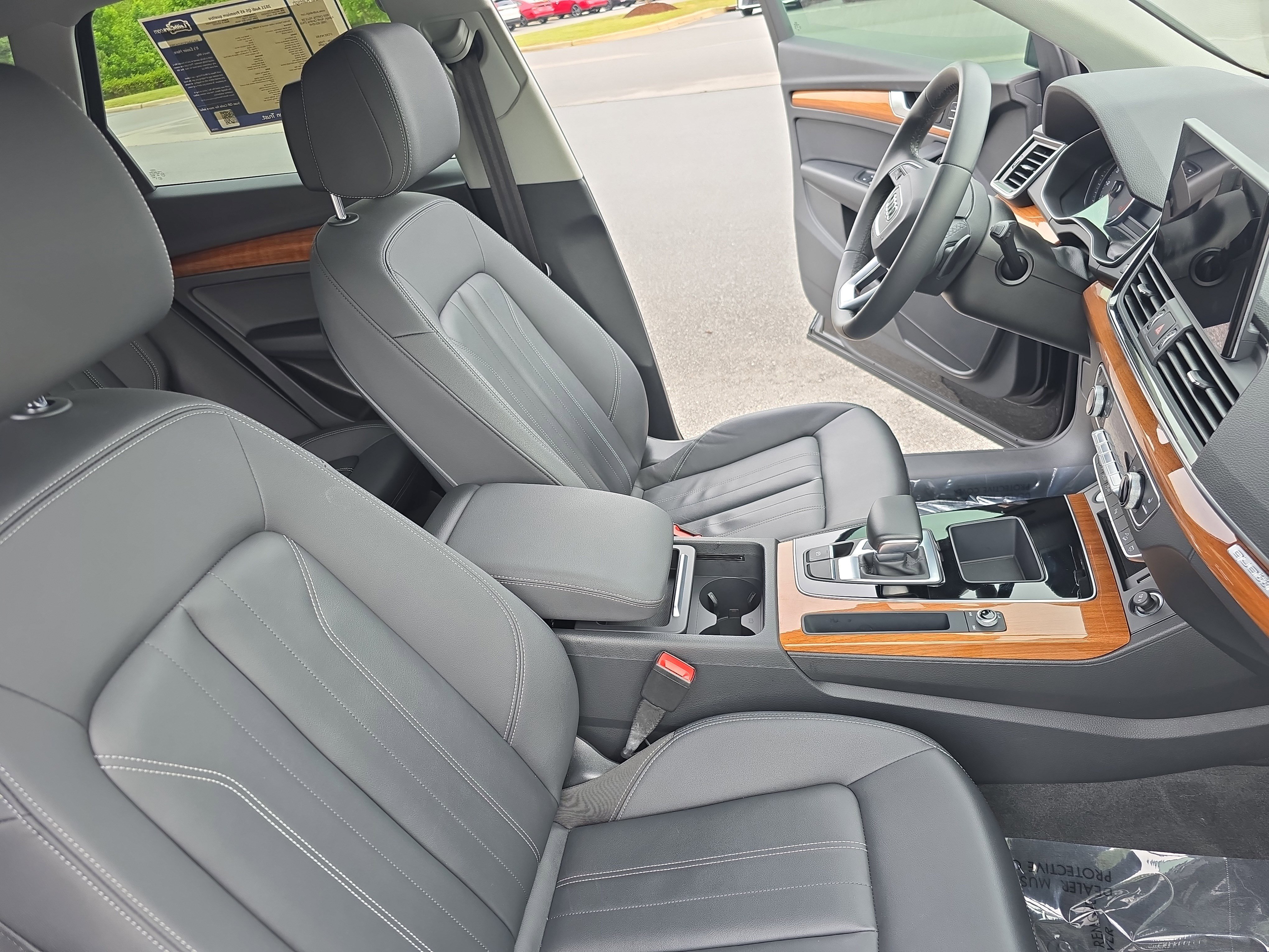 Used 2021 Audi Q5 2.0T Premium w/ Convenience Package AWD/4WD image 10