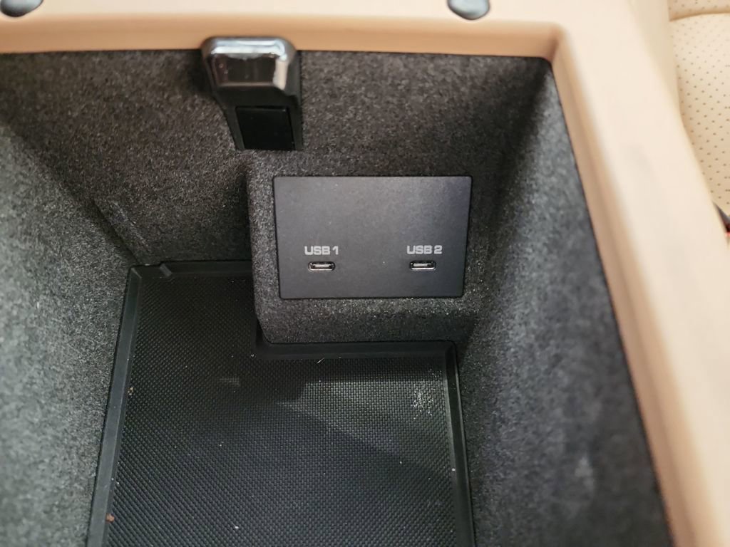 Used 2022 Porsche Macan image 32