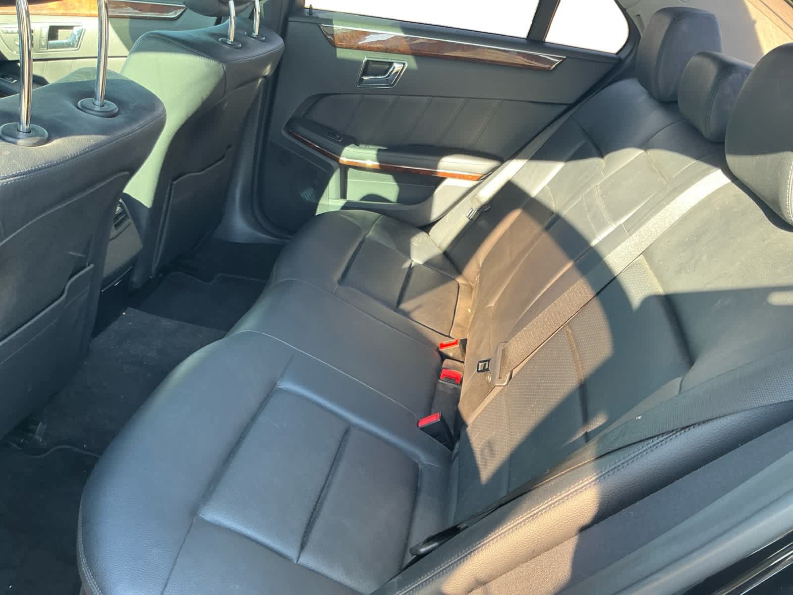 Used 2010 Mercedes-Benz E 350 4MATIC Sedan image 13