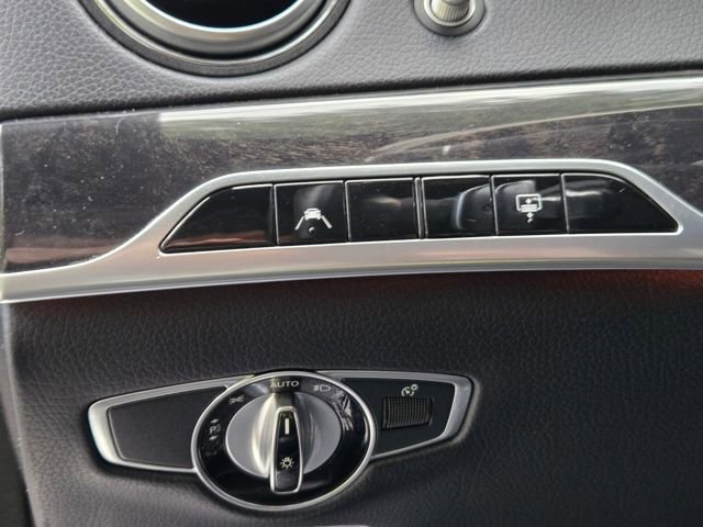 Used 2019 Mercedes-Benz S 560 Sedan image 32