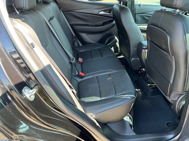 Used 2021 Buick Encore GX Essence w/ Sport Touring Package FWD image 13