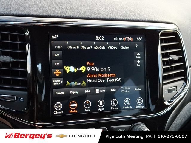 Used 2022 Jeep Grand Cherokee Laredo X AWD/4WD image 20