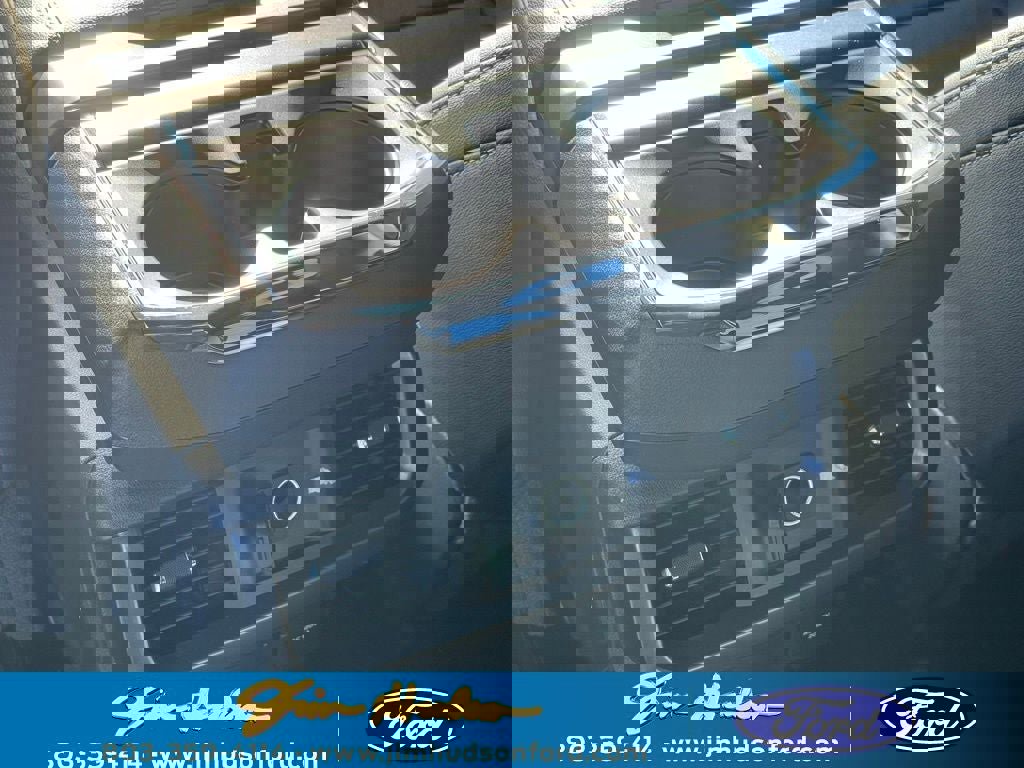 New 2025 Ford F150 Lariat w/ Equipment Group 501A Mid image 9