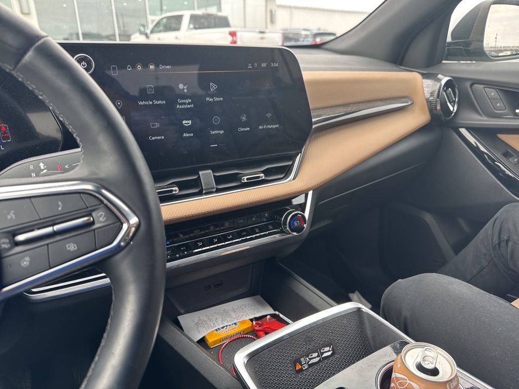 Used 2025 Chevrolet Equinox ACTIV w/ Safety and Technology Package image 12