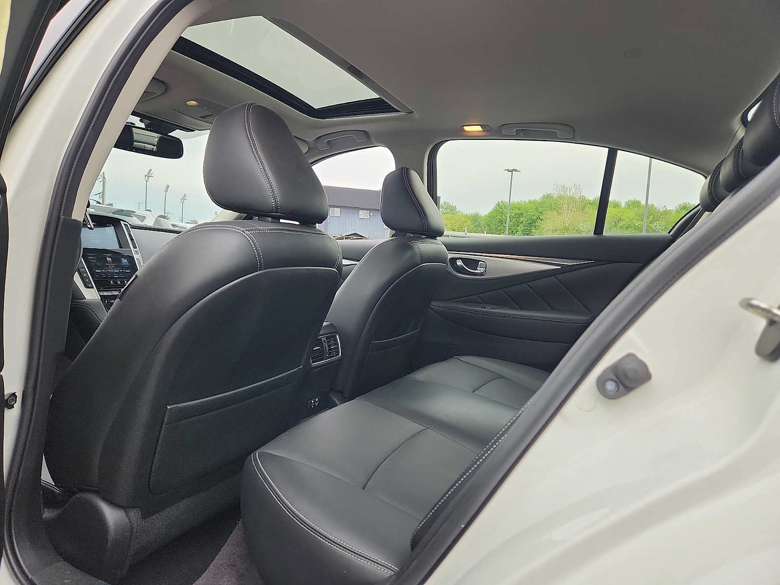 Used 2023 INFINITI Q50 Luxe w/ Cargo Package AWD/4WD image 10