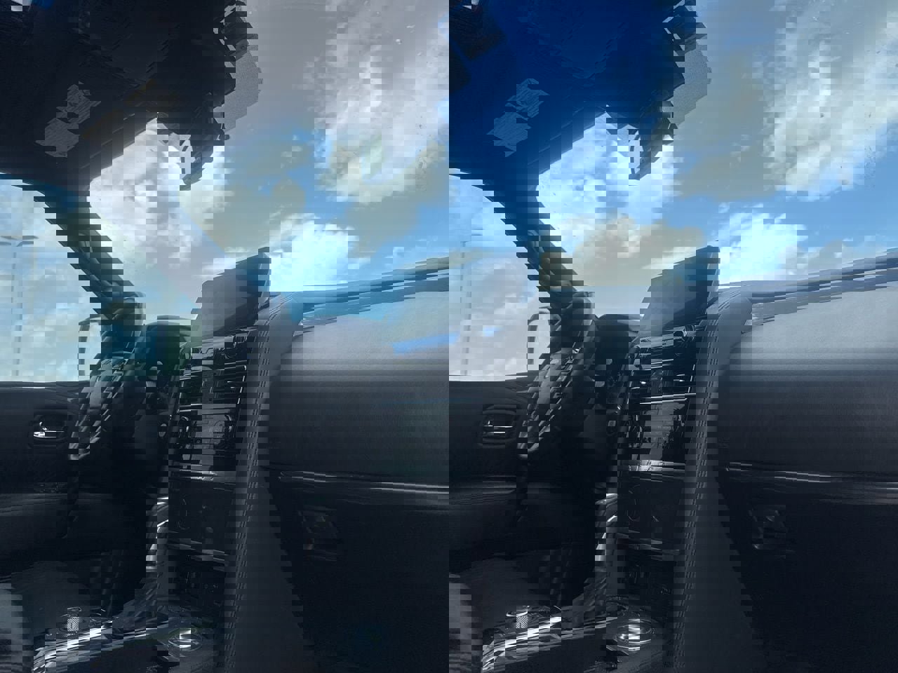 Used 2022 Nissan Armada SL w/ Midnight Edition Package image 27