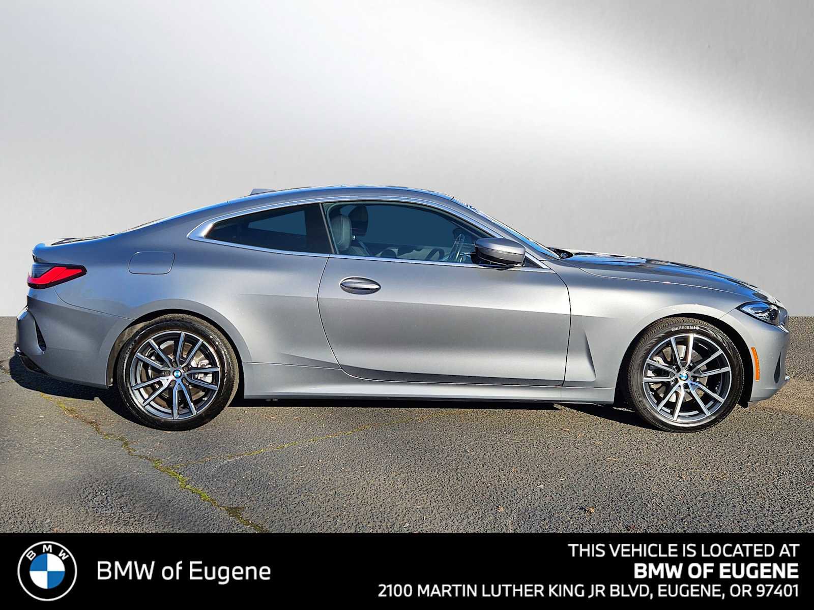 Used 2024 BMW 430i xDrive Coupe w/ Premium Package AWD/4WD image 4