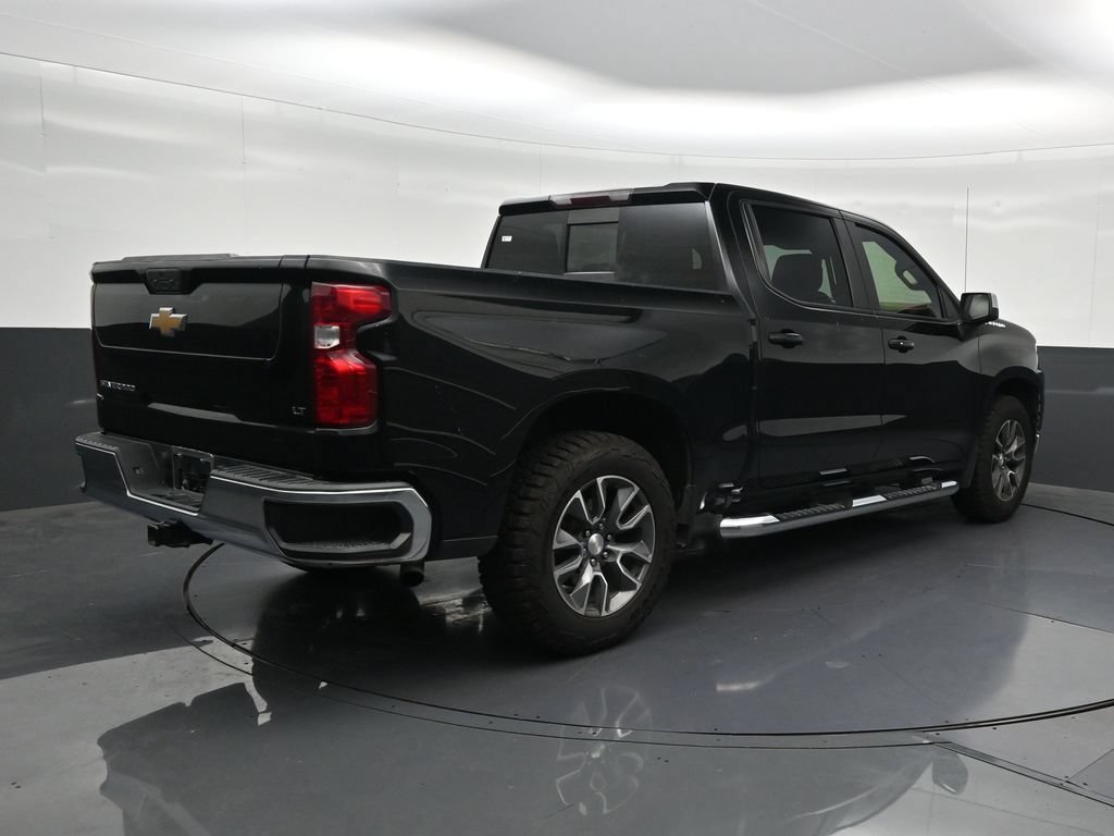 Used 2022 Chevrolet Silverado 1500 LT w/ Convenience Package II RWD image 5