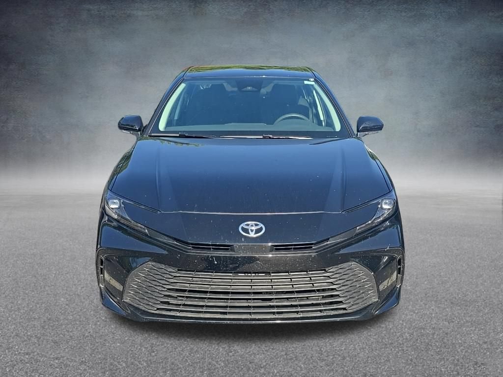 Used 2025 Toyota Camry LE FWD image 3