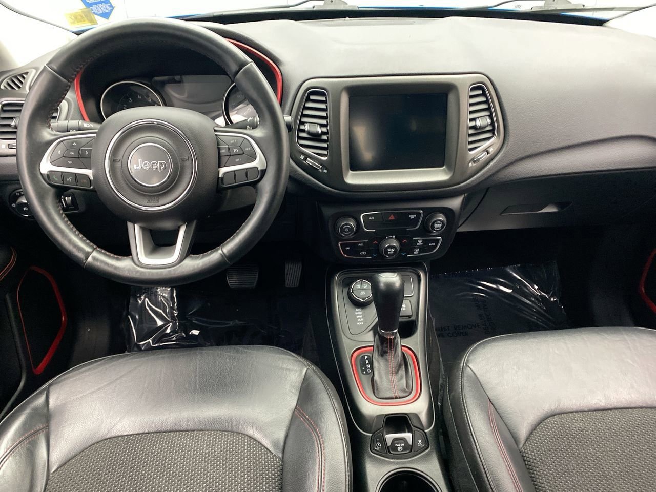 Used 2018 Jeep Compass Trailhawk w/ Cold Weather Group AWD/4WD image 15