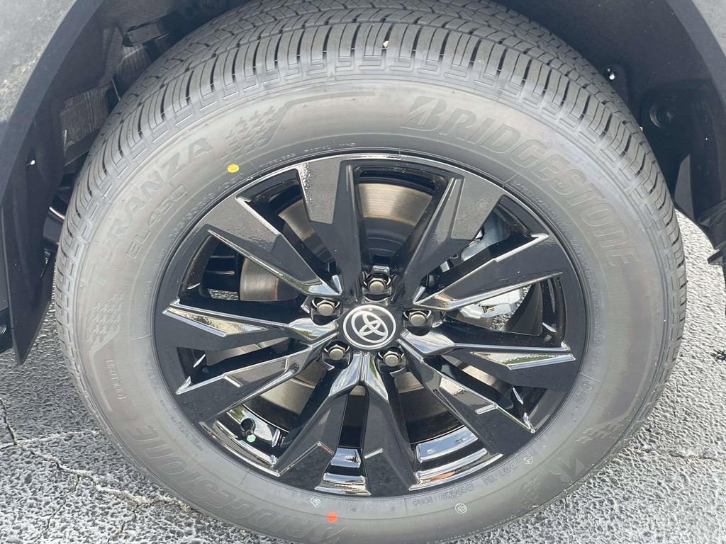 New 2026 Toyota RAV4 SE w/ Convenience Package AWD/4WD image 9