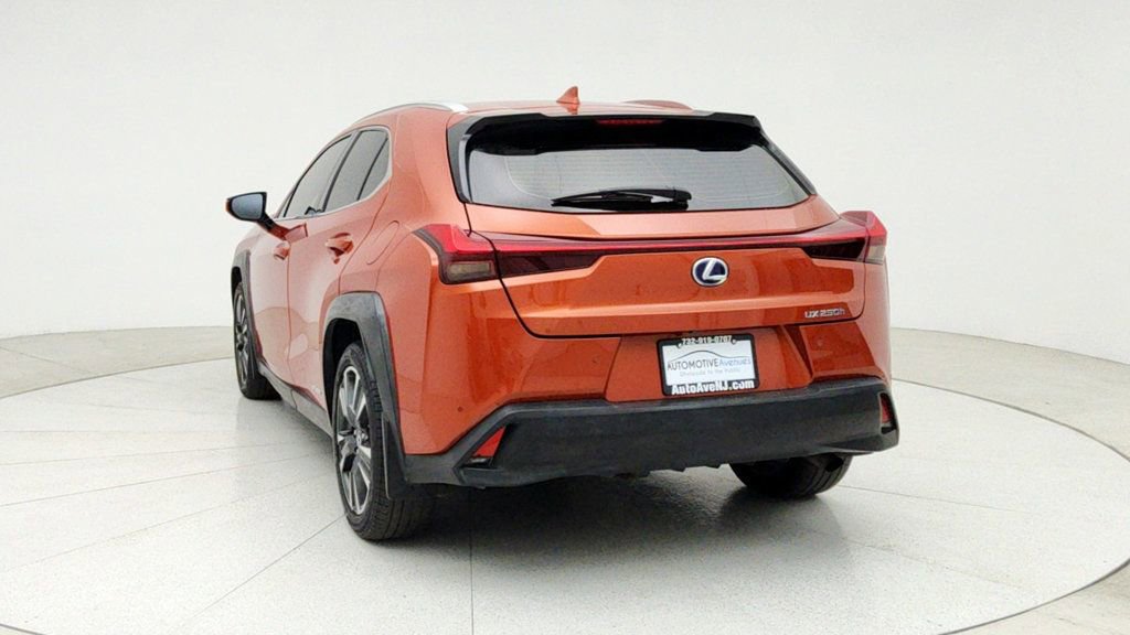 Used 2019 Lexus UX 250h w/ Premium Package image 6