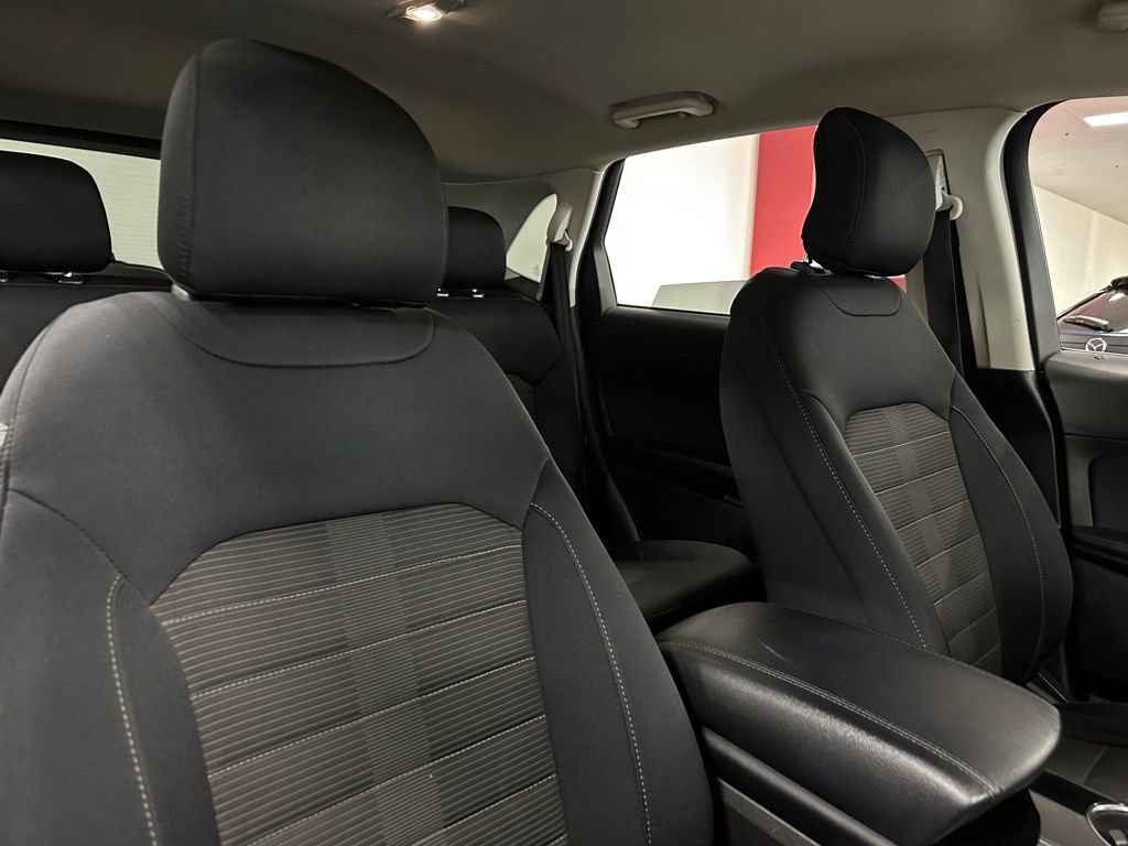 Used 2017 Ford Edge SEL FWD image 29