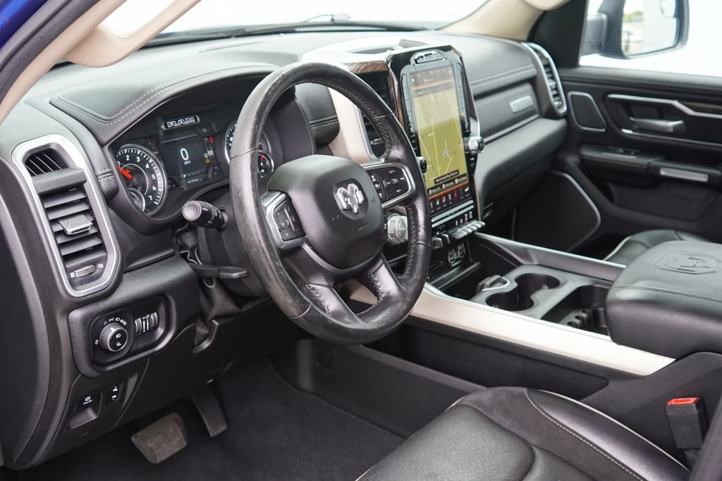 Used 2019 RAM 1500 Laramie AWD/4WD image 13