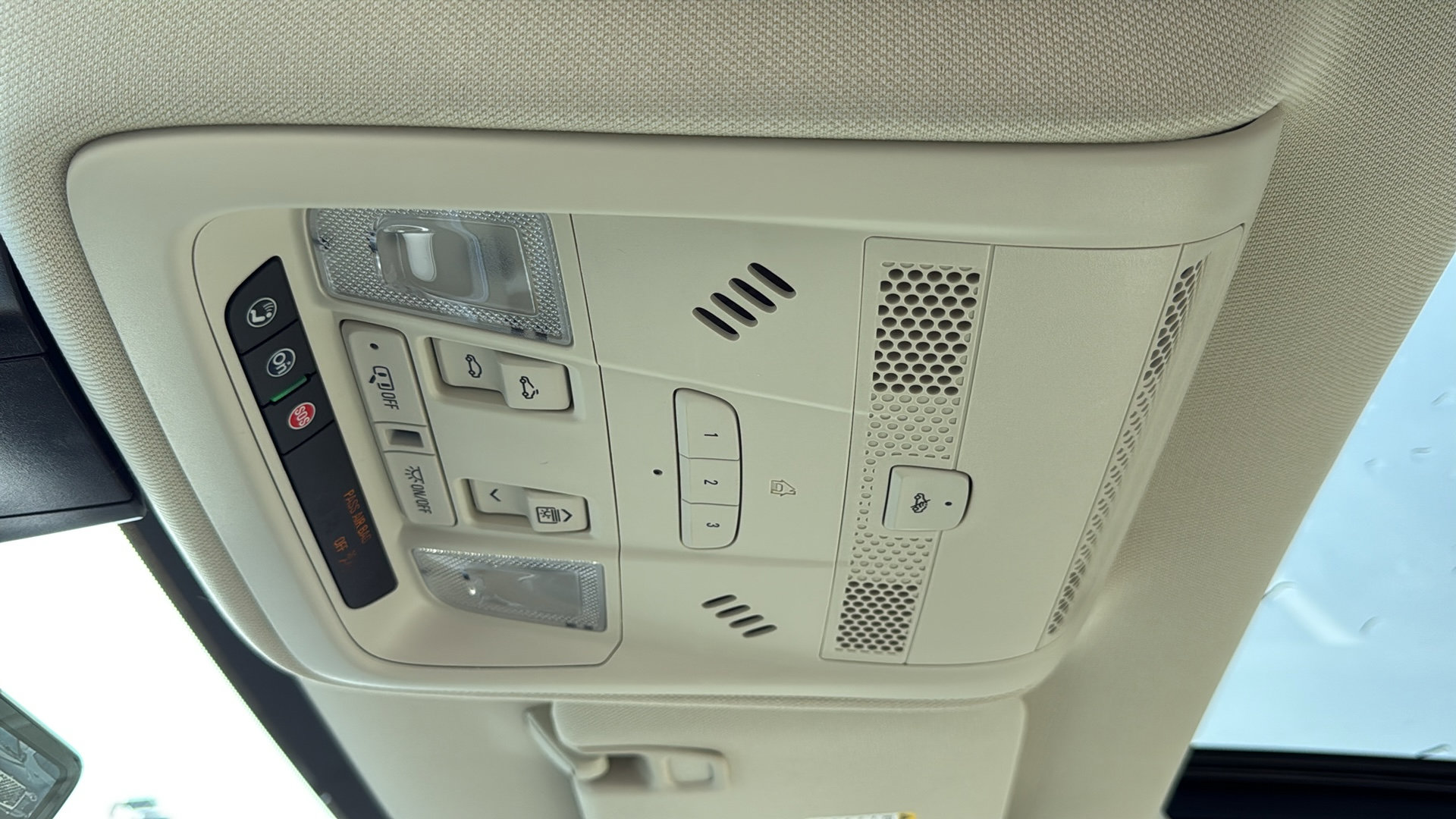 New 2026 Cadillac XT5 Premium Luxury w/ LPO, Floor Liner Package image 27