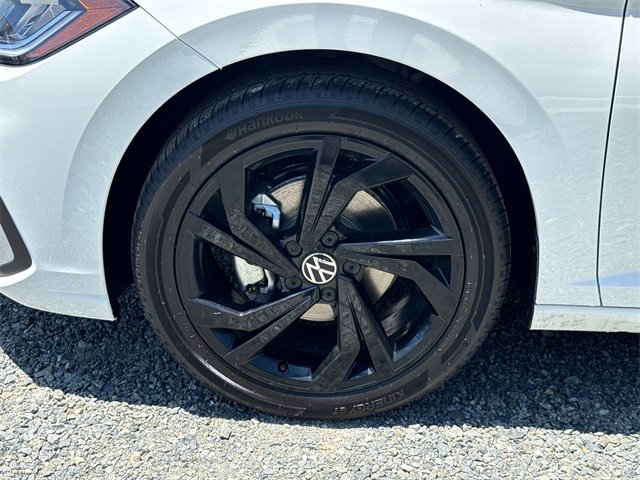 New 2025 Volkswagen Jetta SE image 13