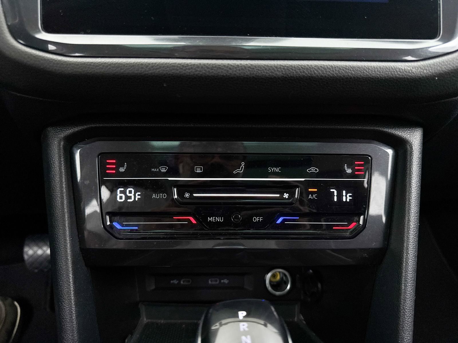 Used 2022 Volkswagen Tiguan SE FWD image 22