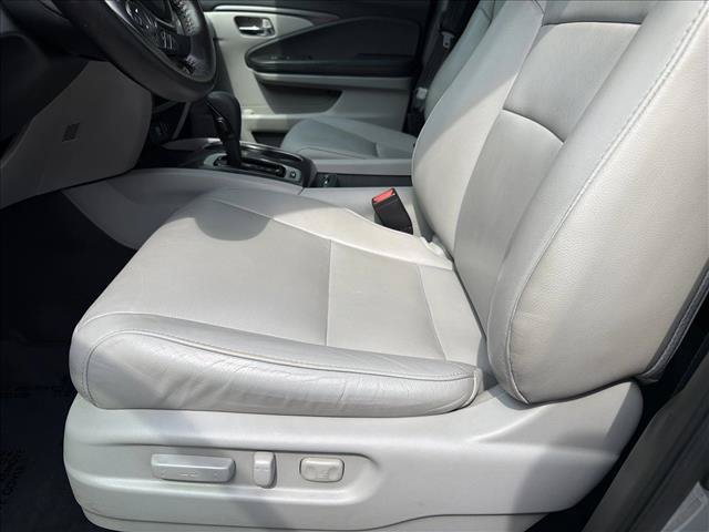 Used 2017 Honda Pilot EX-L image 12