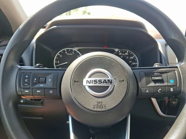 Used 2021 Nissan Rogue SV FWD image 18