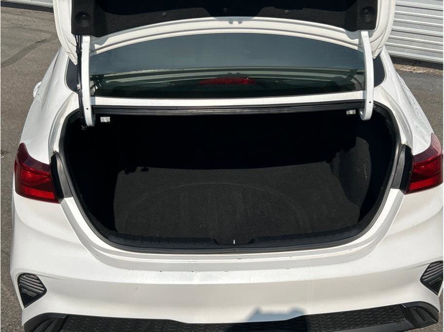 Used 2023 Kia Forte LXS image 22