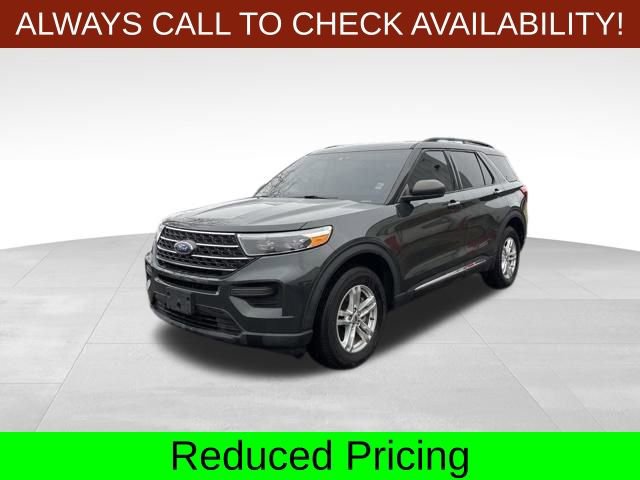 Used 2022 Ford Explorer XLT image 3