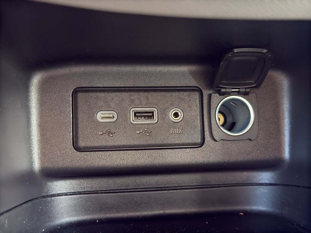 Used 2024 Chevrolet Equinox LS FWD image 26