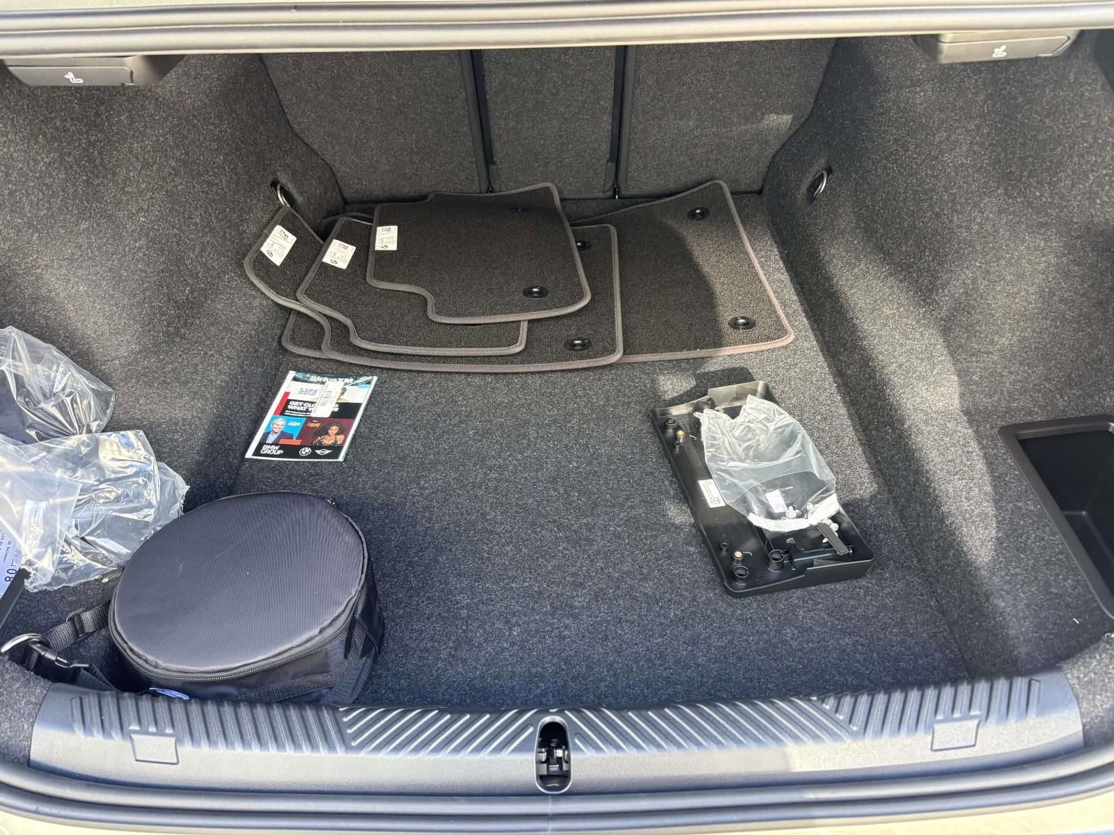 New 2026 BMW 530i xDrive w/ Executive Package image 9