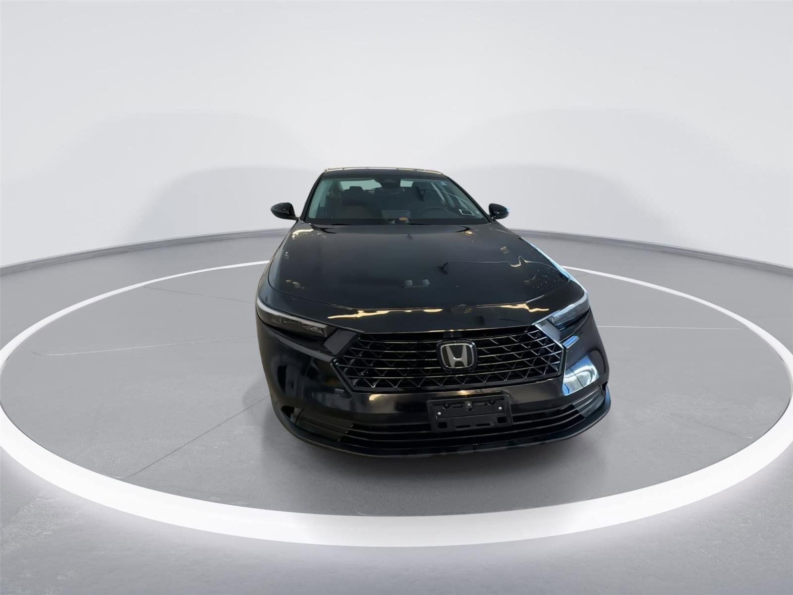 Used 2024 Honda Accord EX image 2