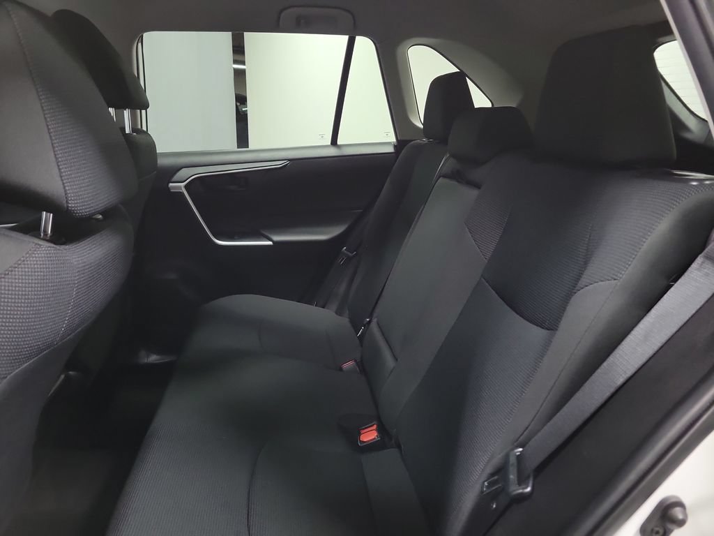 Used 2021 Toyota RAV4 LE AWD/4WD image 20
