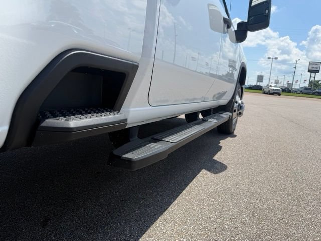 Used 2025 Chevrolet Silverado 3500 W/T AWD/4WD image 13