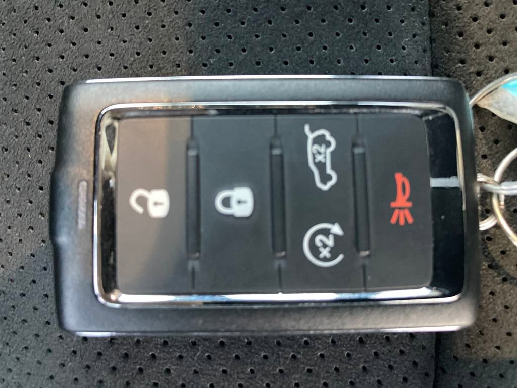 New 2024 Jeep Grand Cherokee Trailhawk w/ Advanced Protech Group II image 15