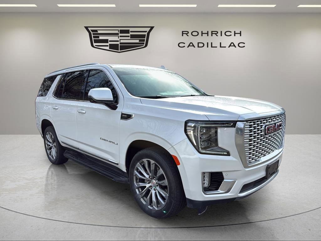 Used 2021 GMC Yukon Denali w/ Advanced Technology Package image 4
