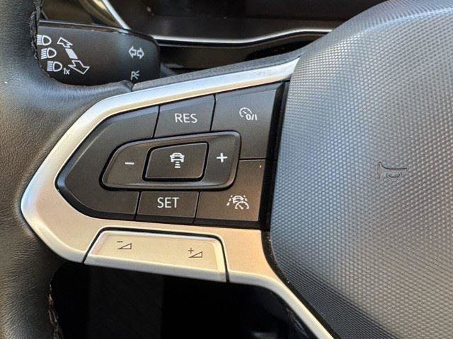 Used 2024 Volkswagen Jetta SE image 18