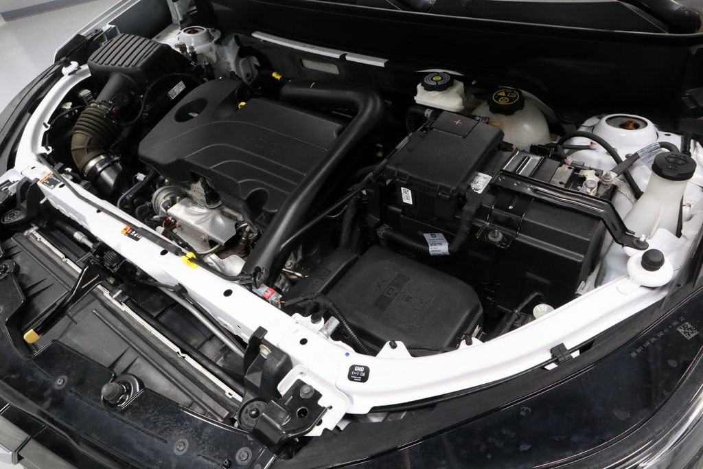 Used 2023 Chevrolet Equinox RS AWD/4WD image 17