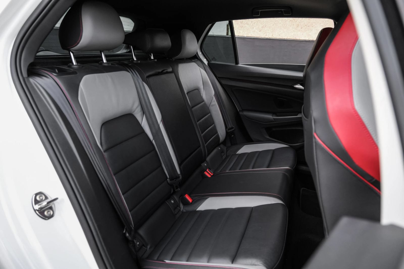 Used 2022 Volkswagen GTI Autobahn FWD image 35