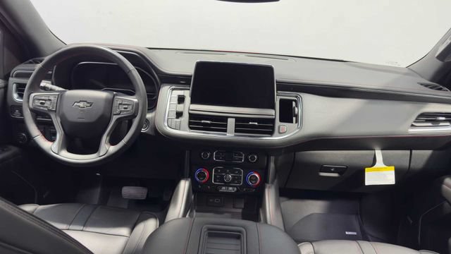 Used 2024 Chevrolet Suburban RST w/ Luxury Package RWD image 21