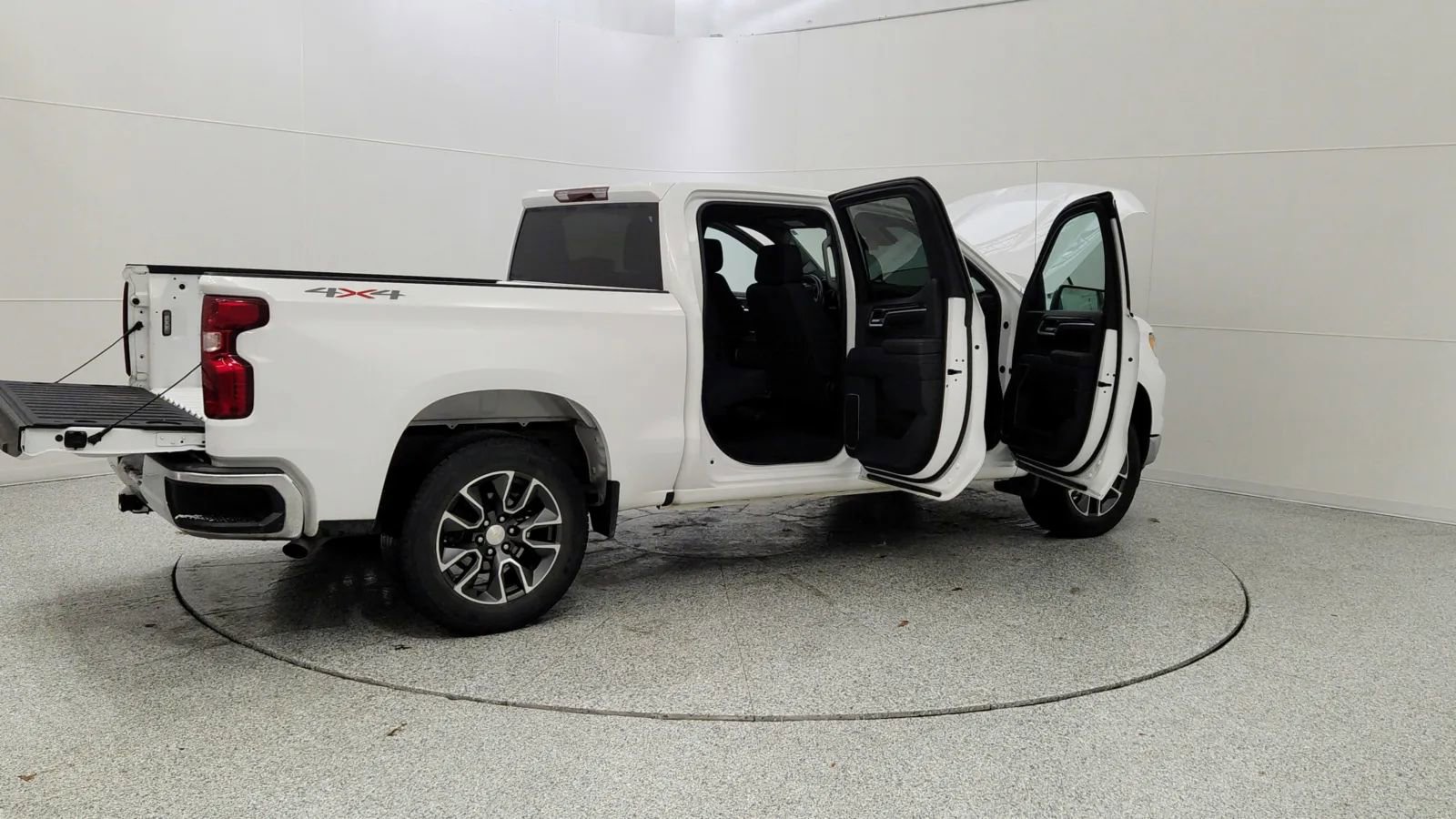 Used 2022 Chevrolet Silverado 1500 LT image 12