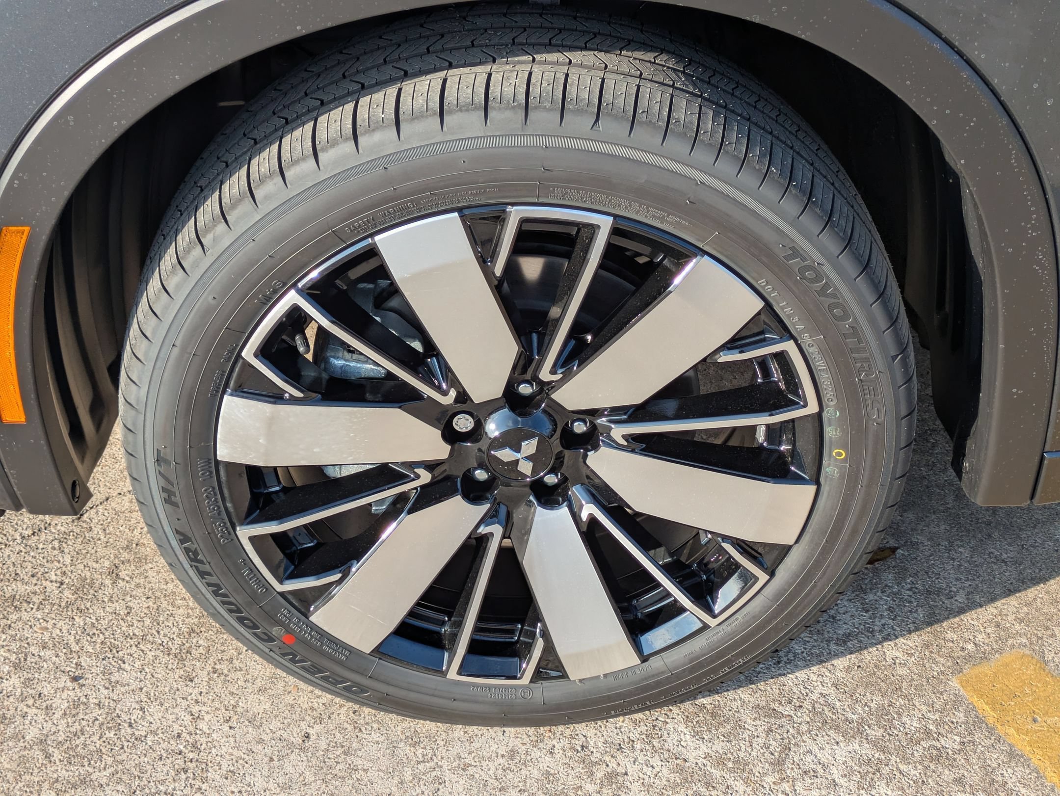 New 2026 Mitsubishi Outlander SEL FWD image 22