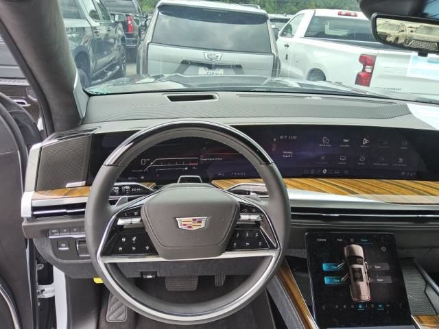 Used 2026 Cadillac Escalade ESV Platinum Sport AWD/4WD image 4