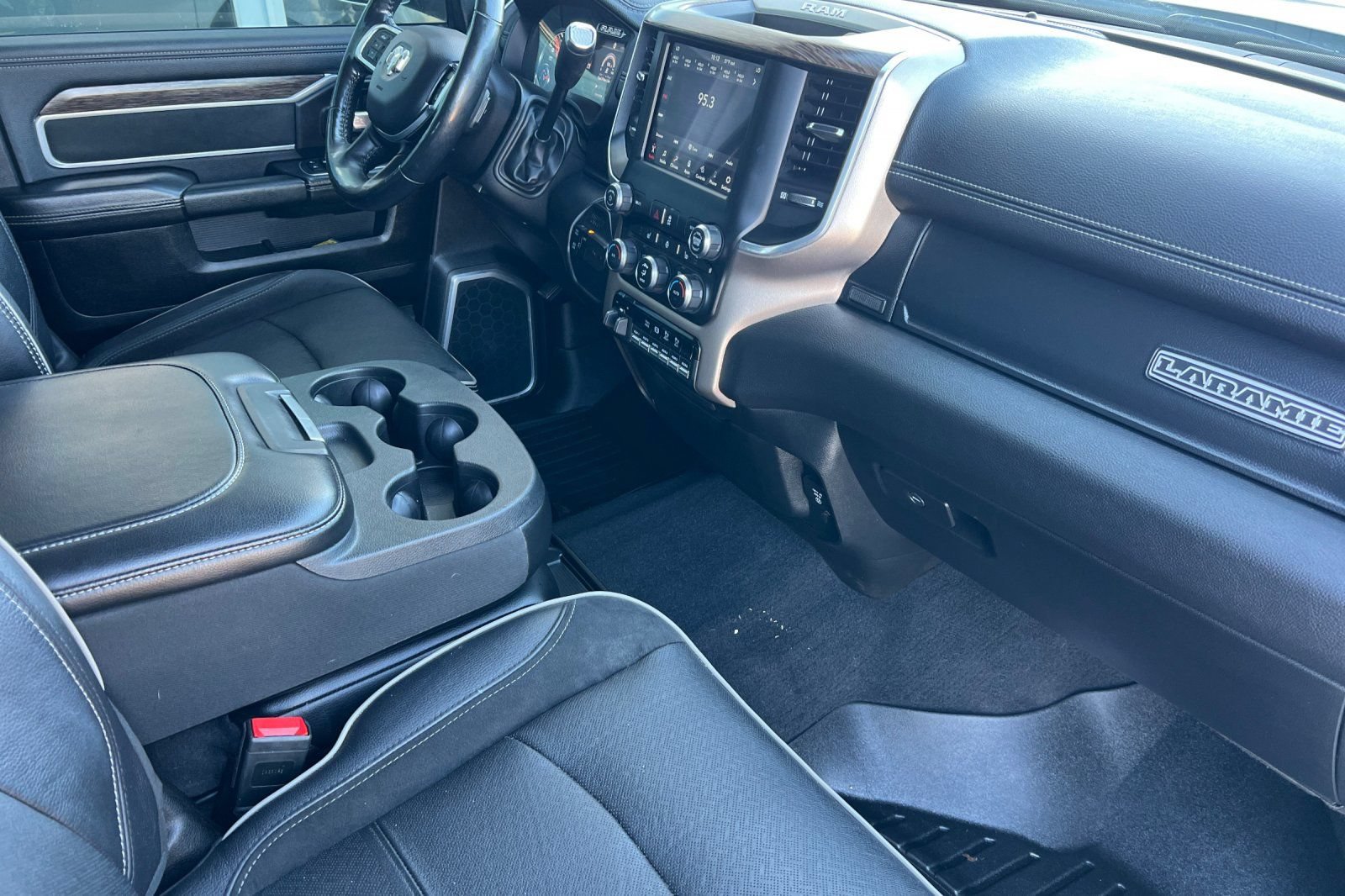 Used 2020 RAM 2500 Laramie AWD/4WD image 16