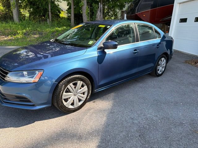Used 2017 Volkswagen Jetta S FWD image 2