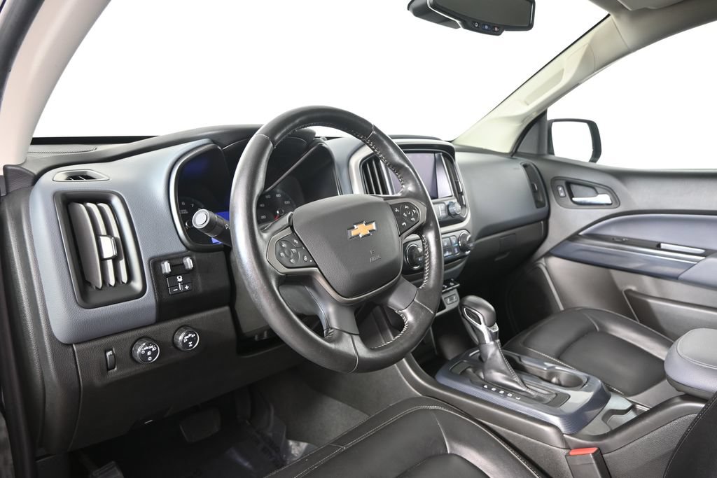 Used 2022 Chevrolet Colorado Z71 w/ Z71 Midnight Edition AWD/4WD image 22