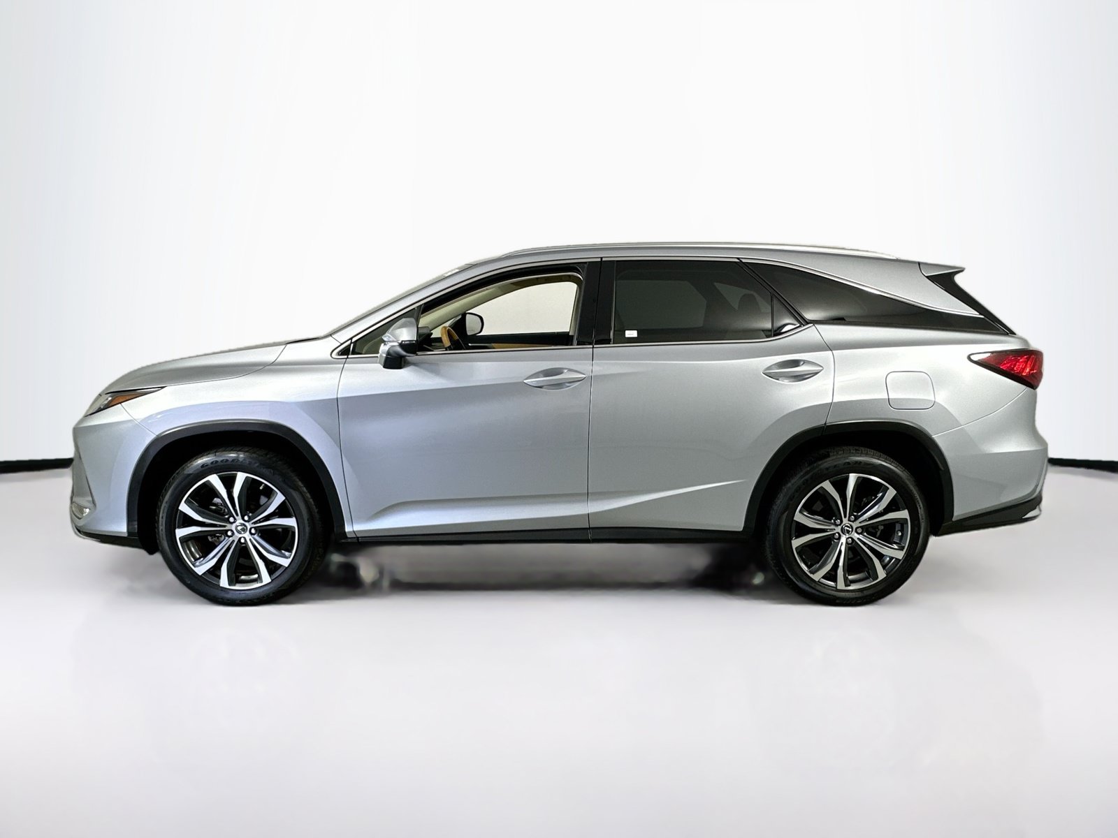 Used 2022 Lexus RX 350L FWD w/ Premium Package image 8