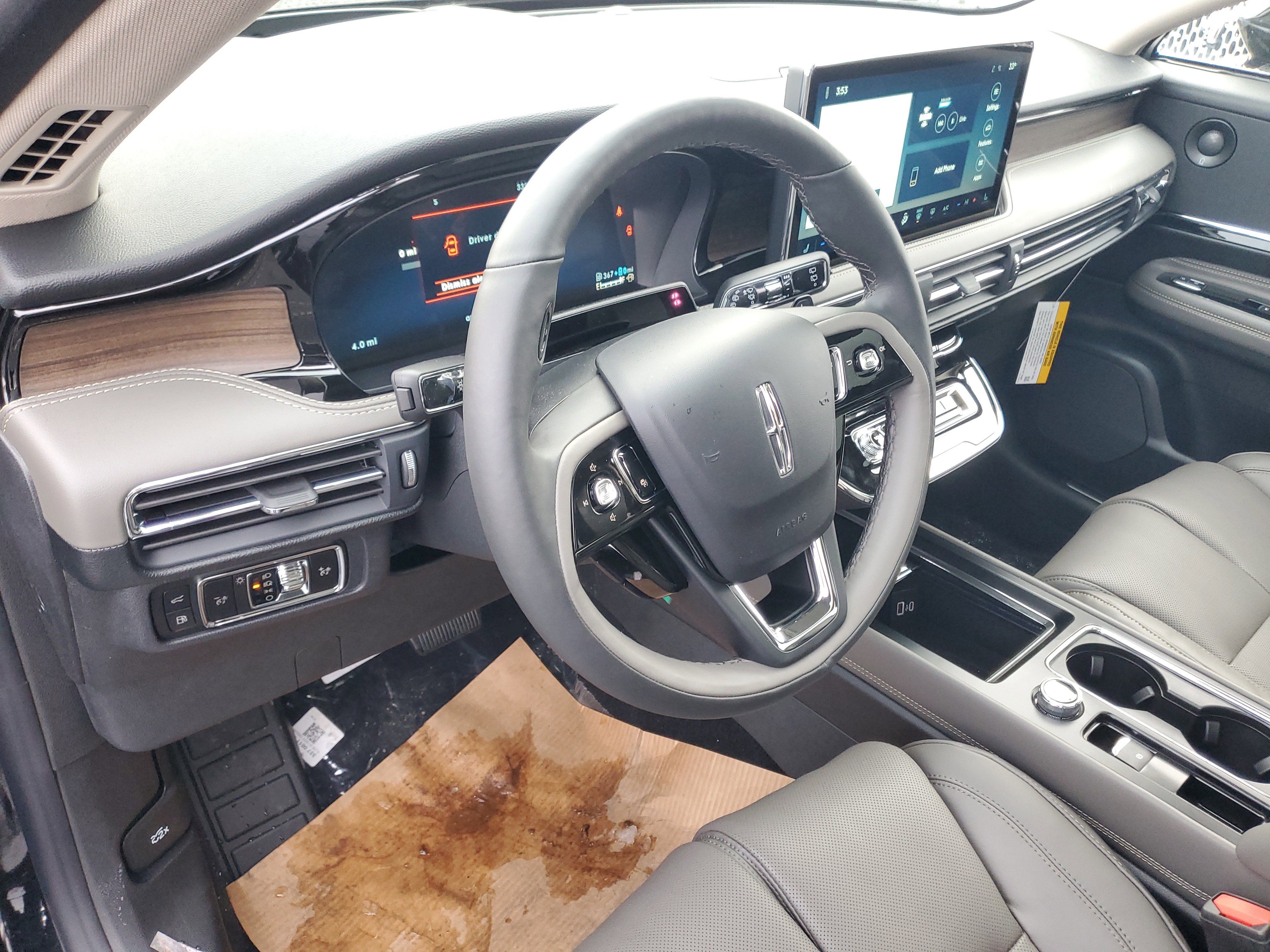 New 2026 Lincoln Corsair Grand Touring image 13